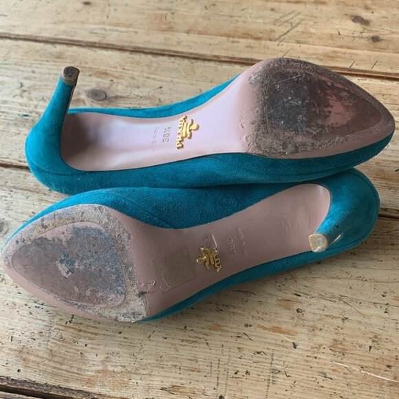 PRADA Milano Green Velvet Heels - Picture 8 of 12